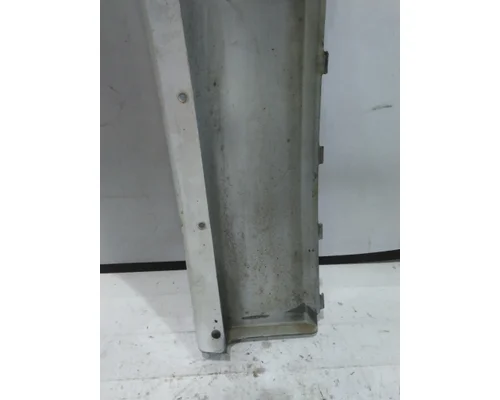 FREIGHTLINER CASCADIA 113 FENDER EXTENSION