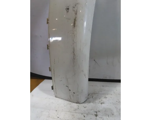 FREIGHTLINER CASCADIA 113 FENDER EXTENSION