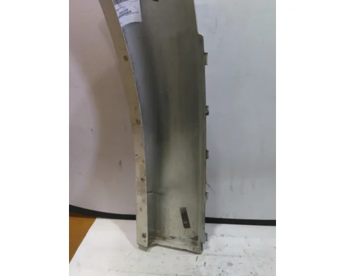 FREIGHTLINER CASCADIA 113 FENDER EXTENSION