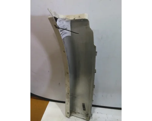 FREIGHTLINER CASCADIA 113 FENDER EXTENSION
