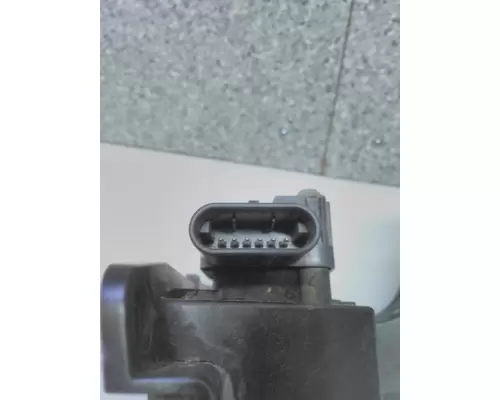 FREIGHTLINER CASCADIA 113 FOOT PEDAL