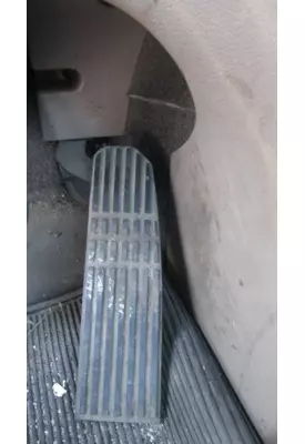 FREIGHTLINER CASCADIA 113 FOOT PEDAL