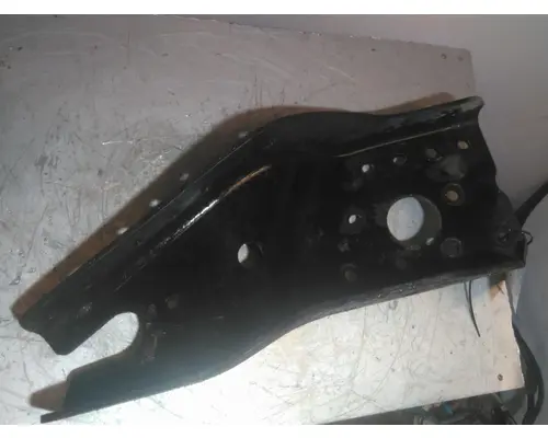 FREIGHTLINER CASCADIA 113 FRAME HORN