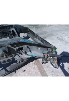 FREIGHTLINER CASCADIA 113 FRAME HORN