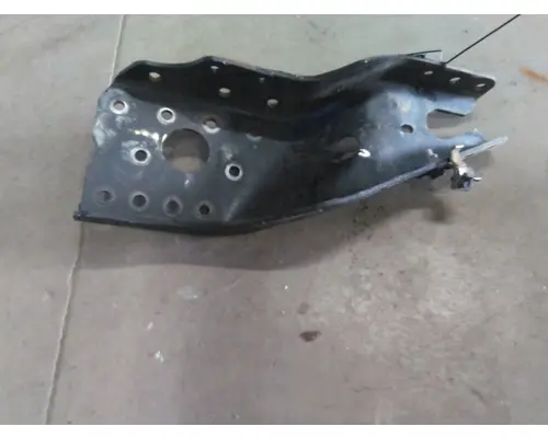 FREIGHTLINER CASCADIA 113 FRAME HORN