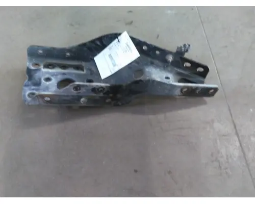 FREIGHTLINER CASCADIA 113 FRAME HORN