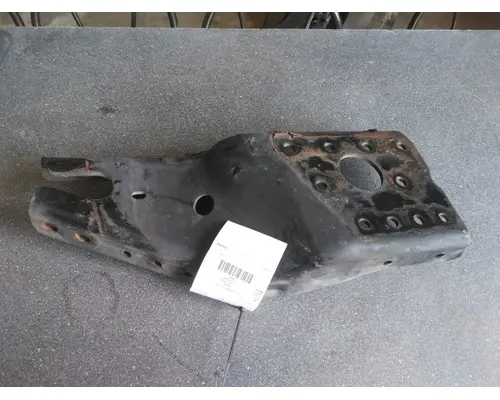 FREIGHTLINER CASCADIA 113 FRAME HORN