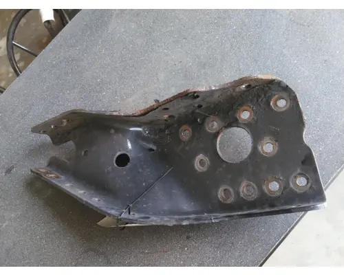 FREIGHTLINER CASCADIA 113 FRAME HORN