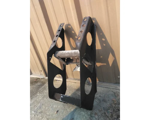 FREIGHTLINER CASCADIA 113 FRAME STEP