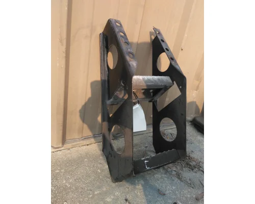 FREIGHTLINER CASCADIA 113 FRAME STEP