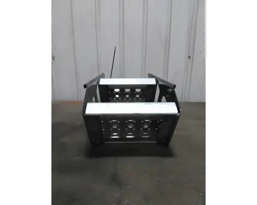 FREIGHTLINER CASCADIA 113 FRAME STEP