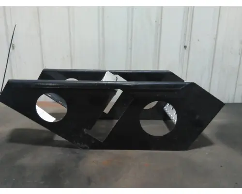 FREIGHTLINER CASCADIA 113 FRAME STEP