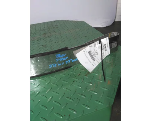 FREIGHTLINER CASCADIA 113 FUEL TANK STRAP