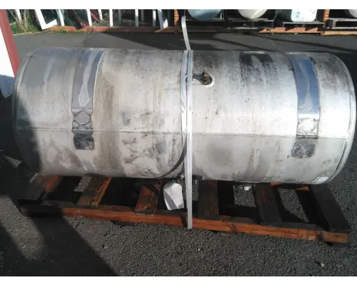 FREIGHTLINER CASCADIA 113 FUEL TANK