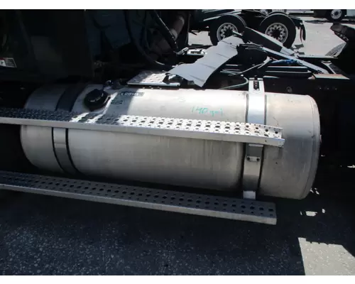 FREIGHTLINER CASCADIA 113 FUEL TANK