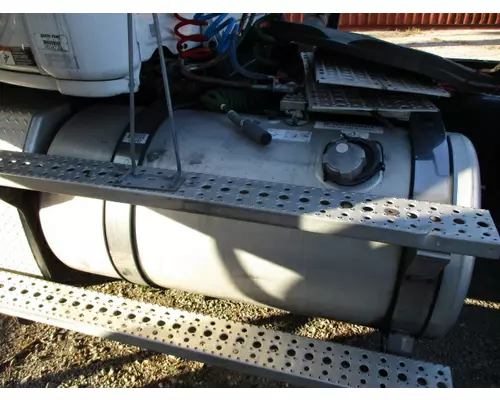 FREIGHTLINER CASCADIA 113 FUEL TANK
