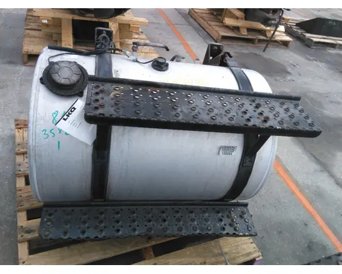 FREIGHTLINER CASCADIA 113 FUEL TANK