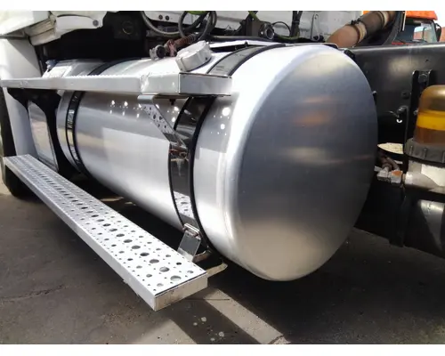 FREIGHTLINER CASCADIA 113 FUEL TANK