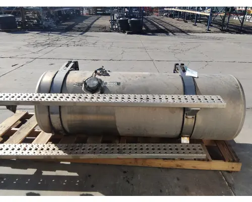 FREIGHTLINER CASCADIA 113 FUEL TANK