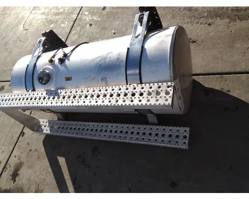 FREIGHTLINER CASCADIA 113 FUEL TANK