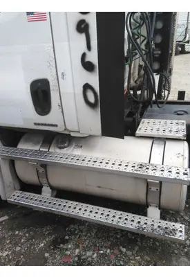 FREIGHTLINER CASCADIA 113 FUEL TANK