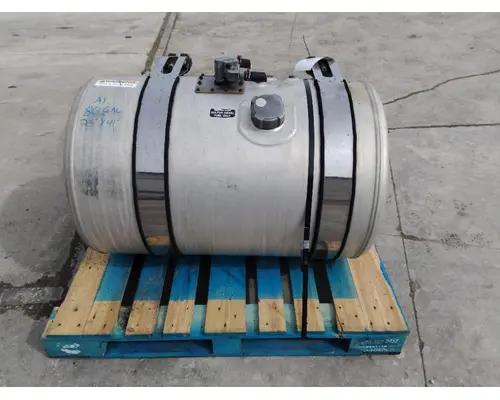 FREIGHTLINER CASCADIA 113 FUEL TANK