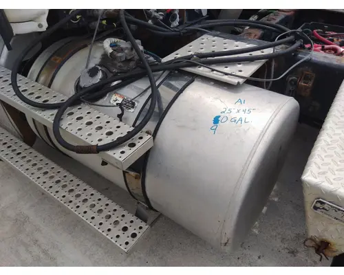 FREIGHTLINER CASCADIA 113 FUEL TANK