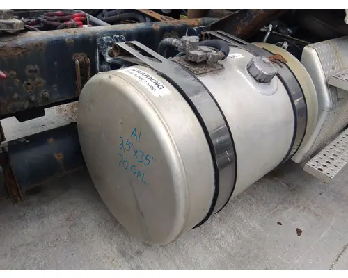 FREIGHTLINER CASCADIA 113 FUEL TANK