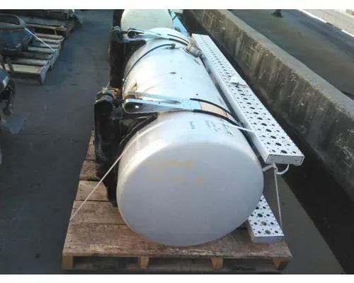 FREIGHTLINER CASCADIA 113 FUEL TANK