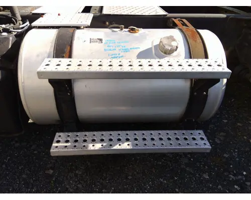 FREIGHTLINER CASCADIA 113 FUEL TANK