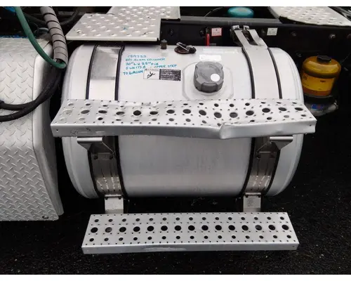 FREIGHTLINER CASCADIA 113 FUEL TANK