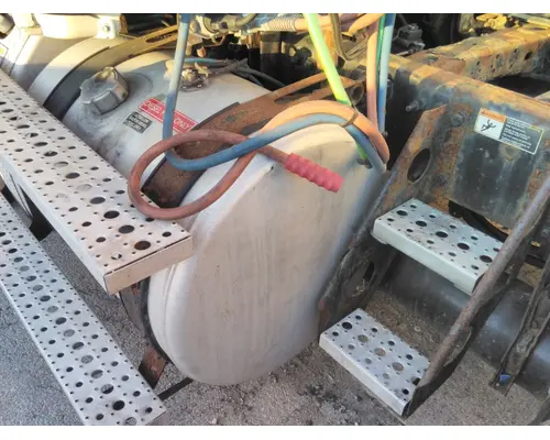 FREIGHTLINER CASCADIA 113 FUEL TANK
