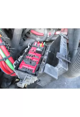 FREIGHTLINER CASCADIA 113 FUSE BOX