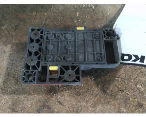 FREIGHTLINER CASCADIA 113 FUSE BOX