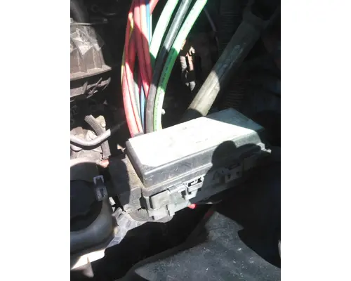 FREIGHTLINER CASCADIA 113 FUSE BOX