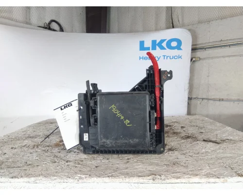 FREIGHTLINER CASCADIA 113 FUSE BOX
