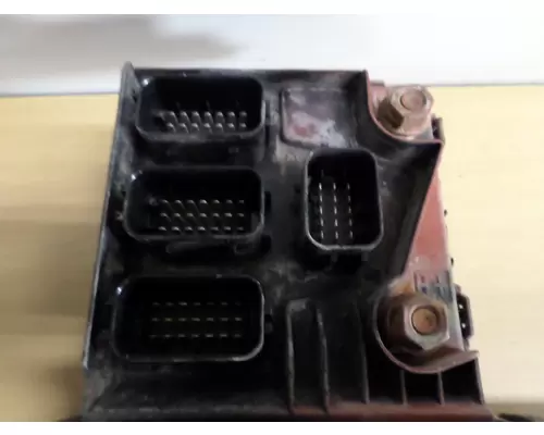 FREIGHTLINER CASCADIA 113 FUSE BOX