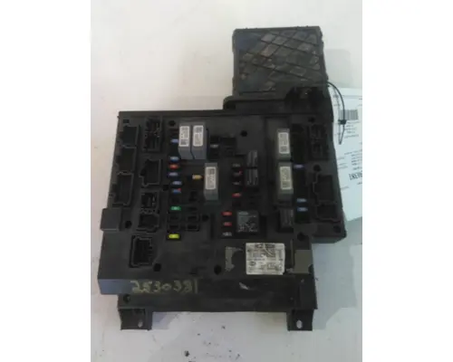 FREIGHTLINER CASCADIA 113 FUSE BOX