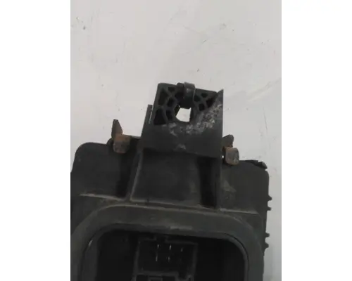 FREIGHTLINER CASCADIA 113 FUSE BOX