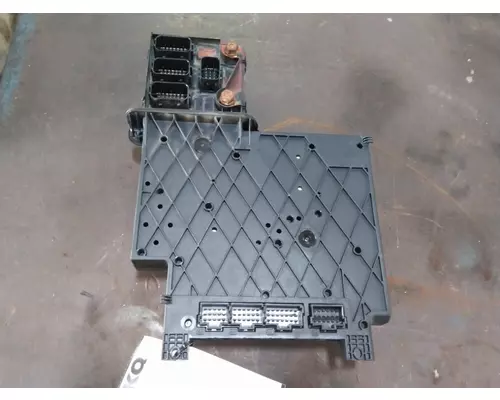 FREIGHTLINER CASCADIA 113 FUSE BOX