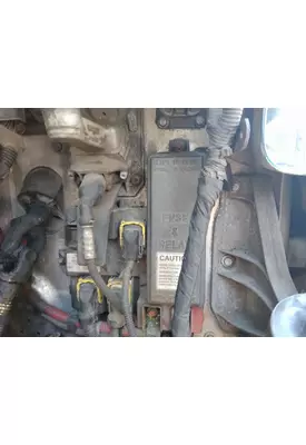 FREIGHTLINER CASCADIA 113 FUSE BOX