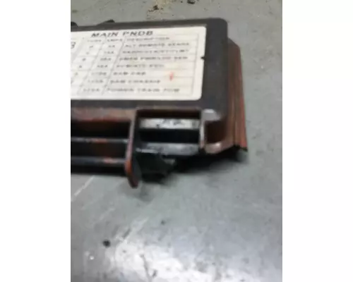 FREIGHTLINER CASCADIA 113 FUSE BOX