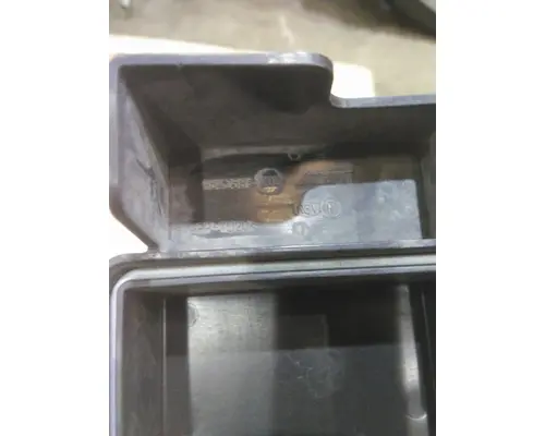 FREIGHTLINER CASCADIA 113 FUSE BOX