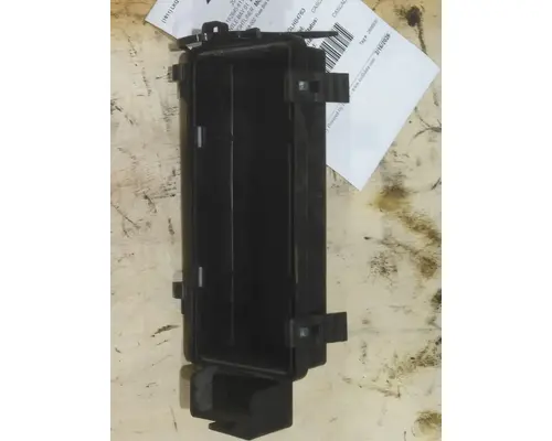 FREIGHTLINER CASCADIA 113 FUSE BOX