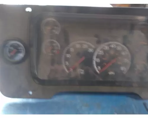 FREIGHTLINER CASCADIA 113 GAUGE CLUSTER