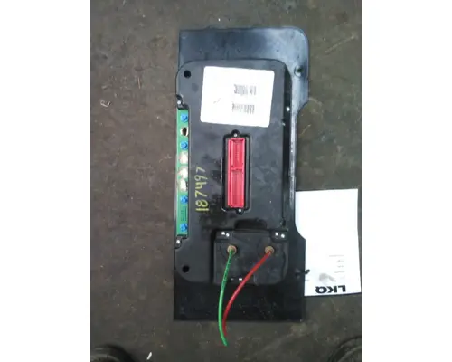 FREIGHTLINER CASCADIA 113 GAUGE CLUSTER