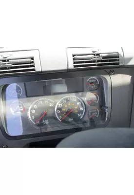 FREIGHTLINER CASCADIA 113 GAUGE CLUSTER