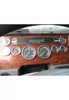 FREIGHTLINER CASCADIA 113 GAUGE CLUSTER