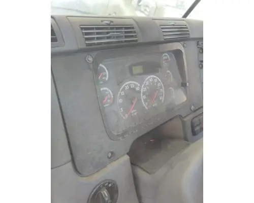 FREIGHTLINER CASCADIA 113 GAUGE CLUSTER
