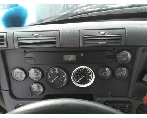 FREIGHTLINER CASCADIA 113 GAUGE CLUSTER